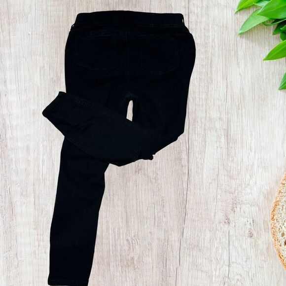 Torrid Womens Bombshell Skinny Jeans Size 18 SHORT Black Distressed - Picture 4 of 11